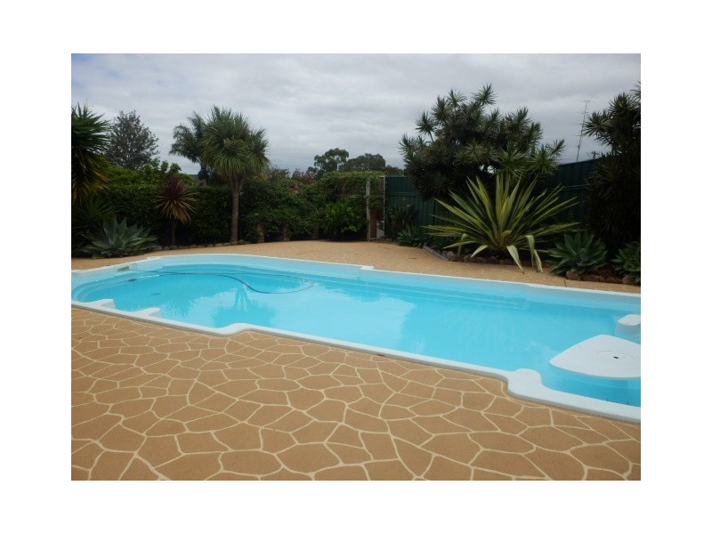 18 Toshack Street, Warilla NSW 2528