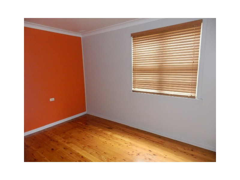 18 Toshack Street, Warilla NSW 2528