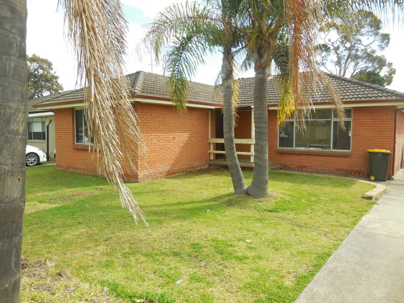 76 Maple Street, Albion Park Rail NSW 2527