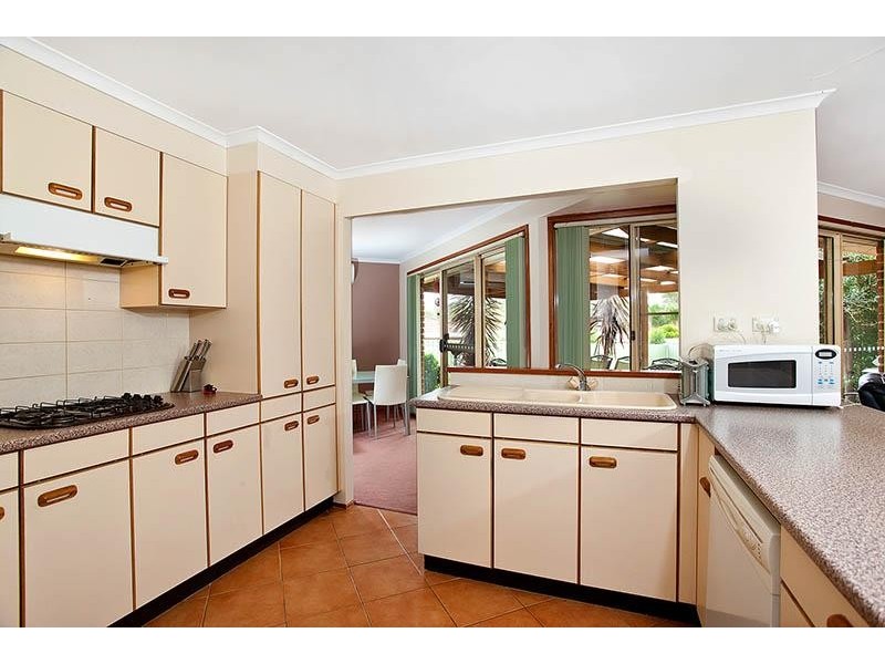 4 Normanby Place, Albion Park NSW 2527