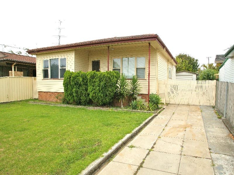 54 Edward Street, Barrack Heights NSW 2528