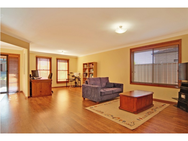 3 Reynolds Ridge, Shell Cove NSW 2529