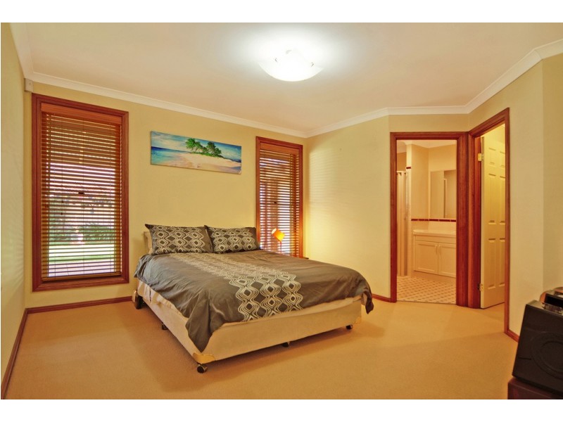 3 Reynolds Ridge, Shell Cove NSW 2529