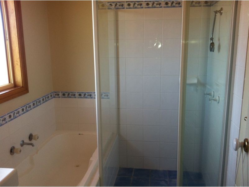 12 Barrack Avenue, Barrack Heights NSW 2528