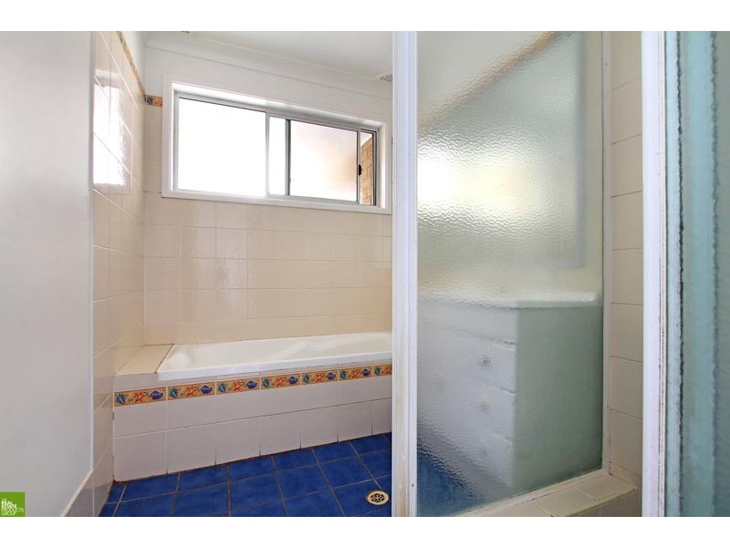 6 Lindesay Street, Barrack Heights NSW 2528
