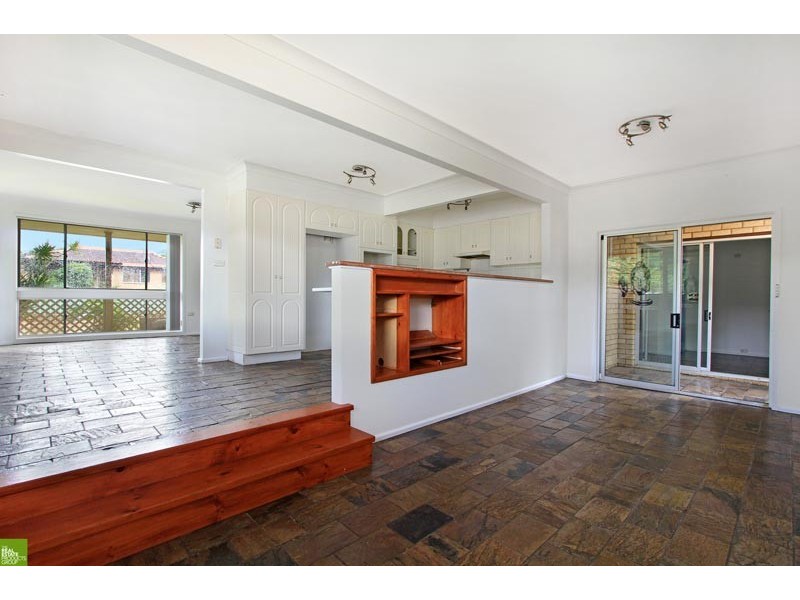 6 Lindesay Street, Barrack Heights NSW 2528