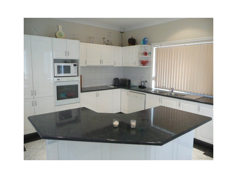 18 Buccaneer Place, Shell Cove NSW 2529