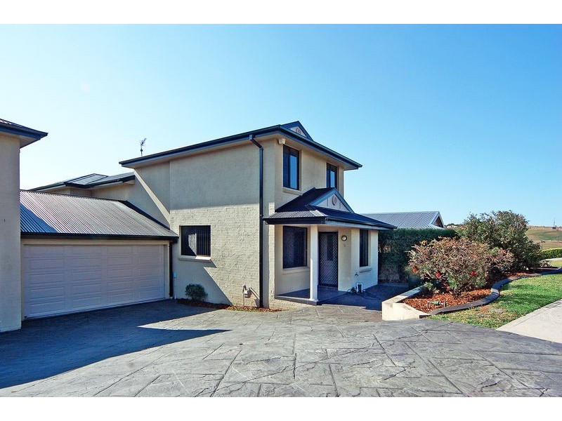 2/42 Seymour Drive, Flinders NSW 2529