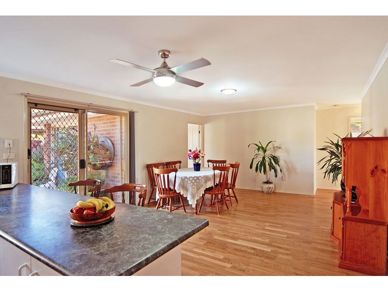 90 Osborne Parade, Warilla NSW 2528