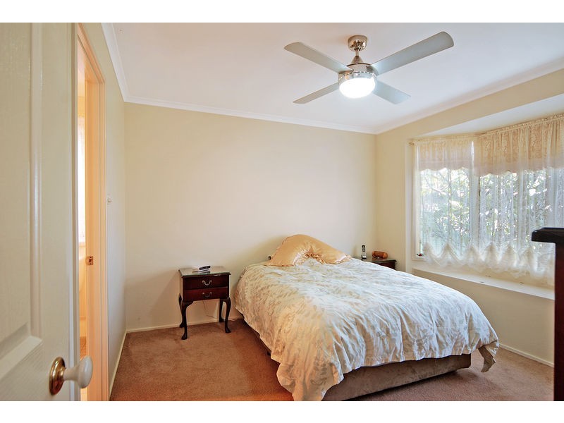 90 Osborne Parade, Warilla NSW 2528