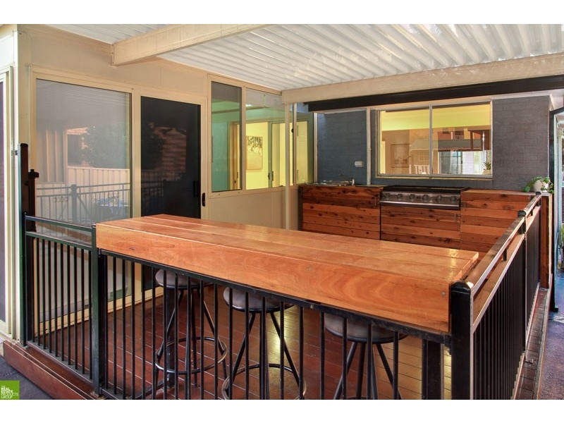 147 Lake Entrance Road, Barrack Heights NSW 2528