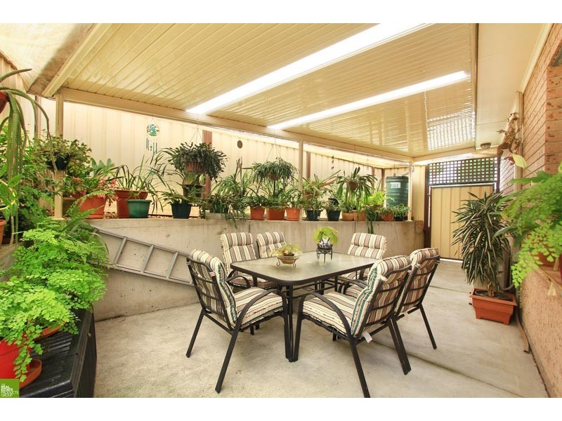 4 Summerfield Place, Barrack Heights NSW 2528