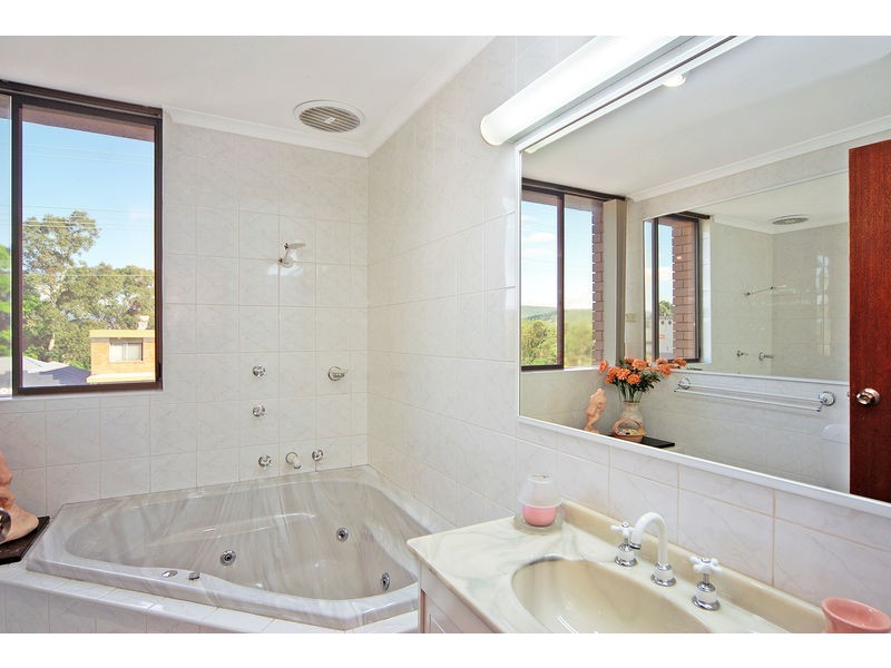 Oak Flats NSW 2529