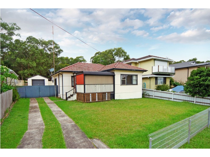 92 Lake Entrance Road, Oak Flats NSW 2529