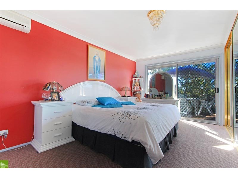 220 Princes Highway, Albion Park Rail NSW 2527