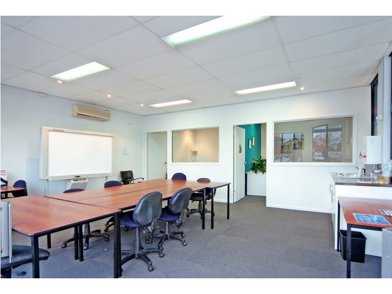 6/6 Beverley Avenue, Warilla NSW 2528