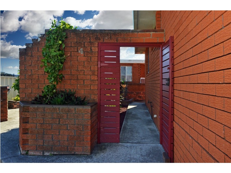 4/142 Pur Pur Avenue, Lake Illawarra NSW 2528