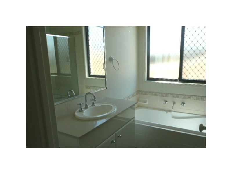 5 Pickersgill Way, Shell Cove NSW 2529