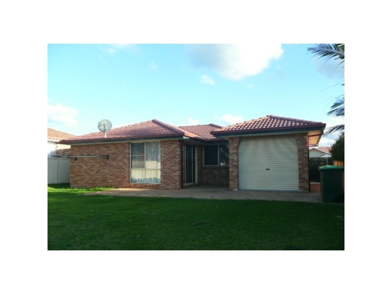 5 Tuggerah Circuit, Flinders NSW 2529
