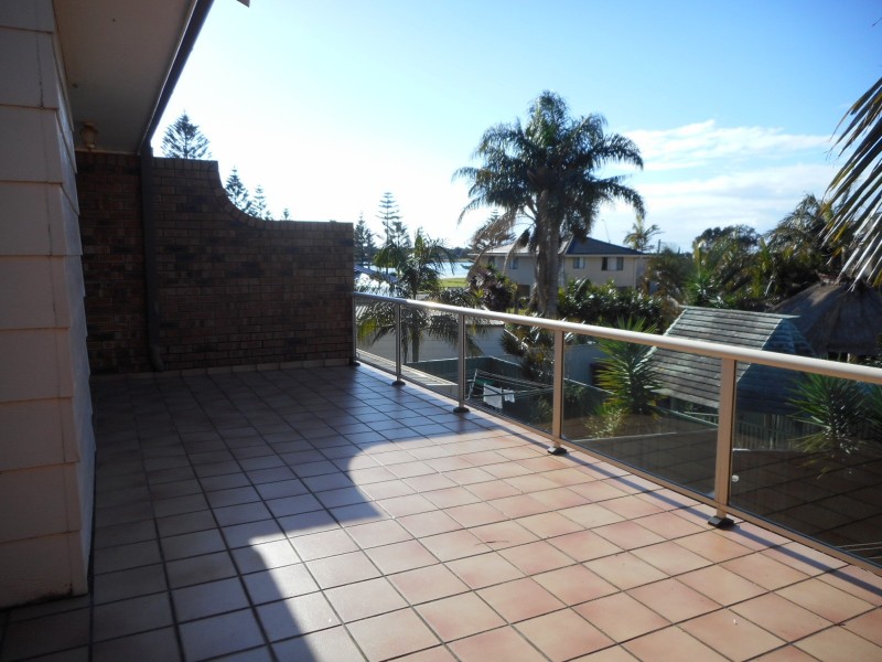 4/76-78 Pur Pur Avenue, Lake Illawarra NSW 2528