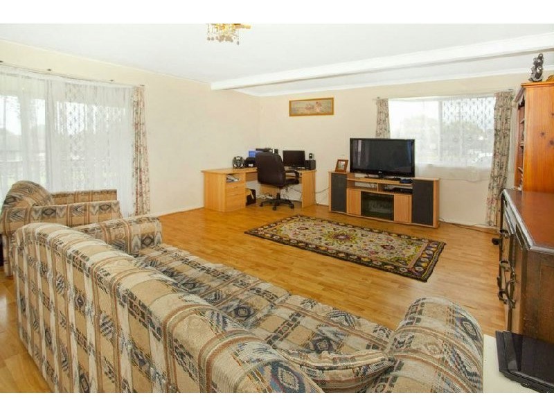 2 Jackson Street, Warilla NSW 2528