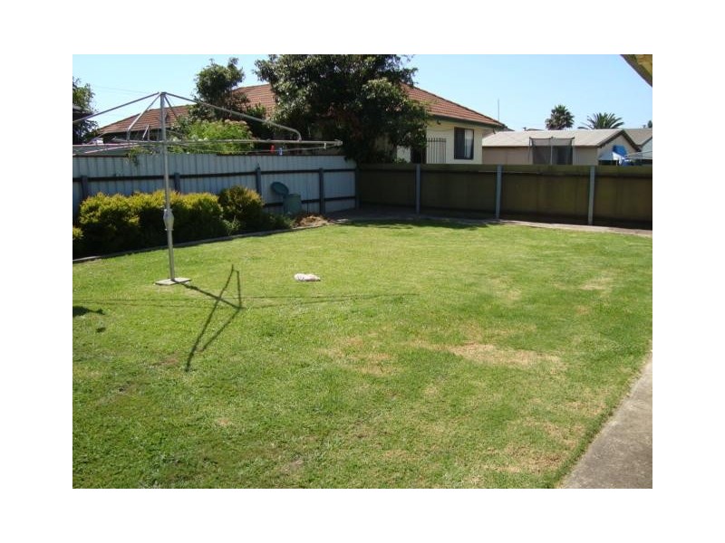59 Lake Entrance Road, Warilla NSW 2528
