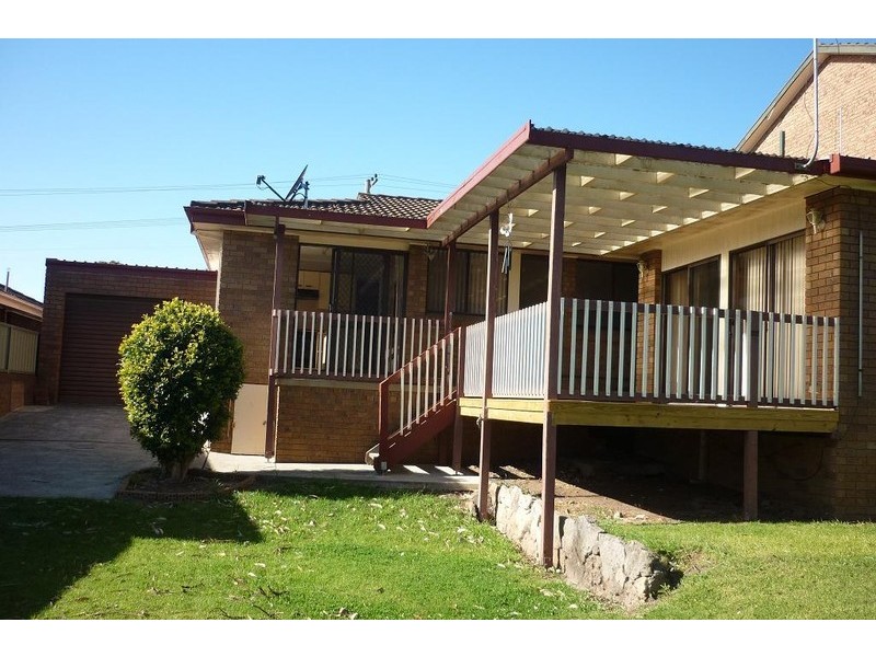 14 Hayes Avenue, Mount Warrigal NSW 2528