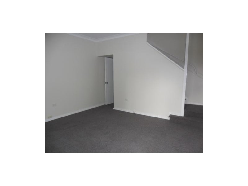 27 Barnes Street, Berkeley NSW 2506