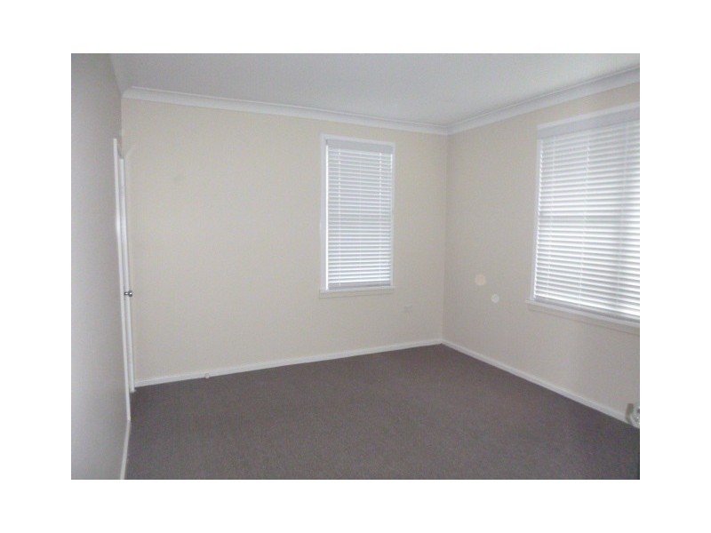 27 Barnes Street, Berkeley NSW 2506