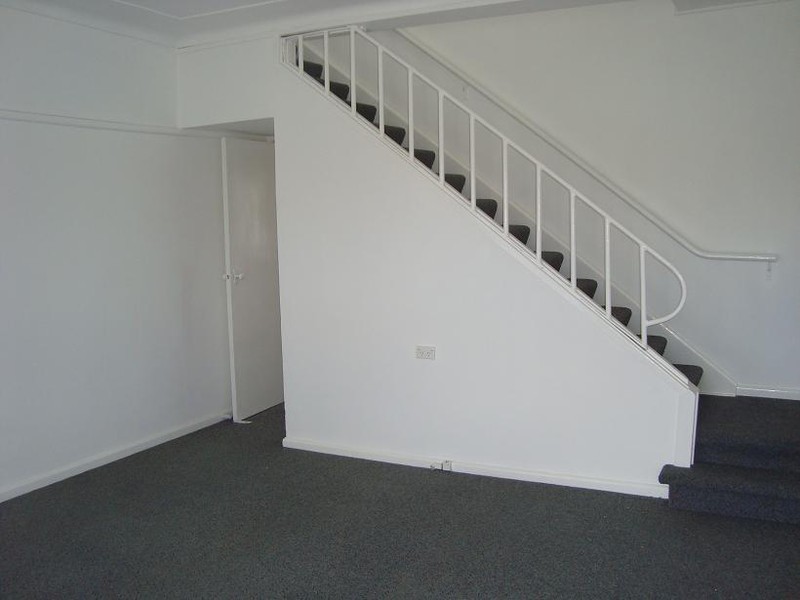 6 Bristol Street, Berkeley NSW 2506