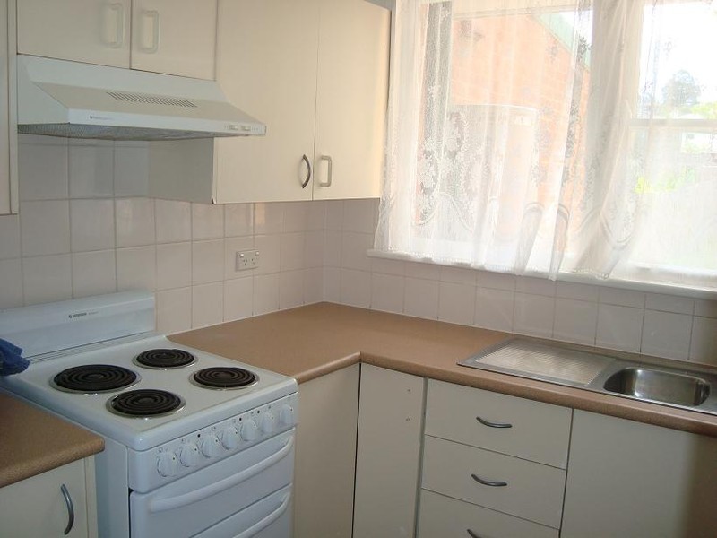 6 Bristol Street, Berkeley NSW 2506