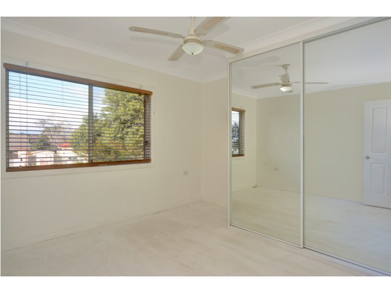 7 Albert Street, Lake Illawarra NSW 2528