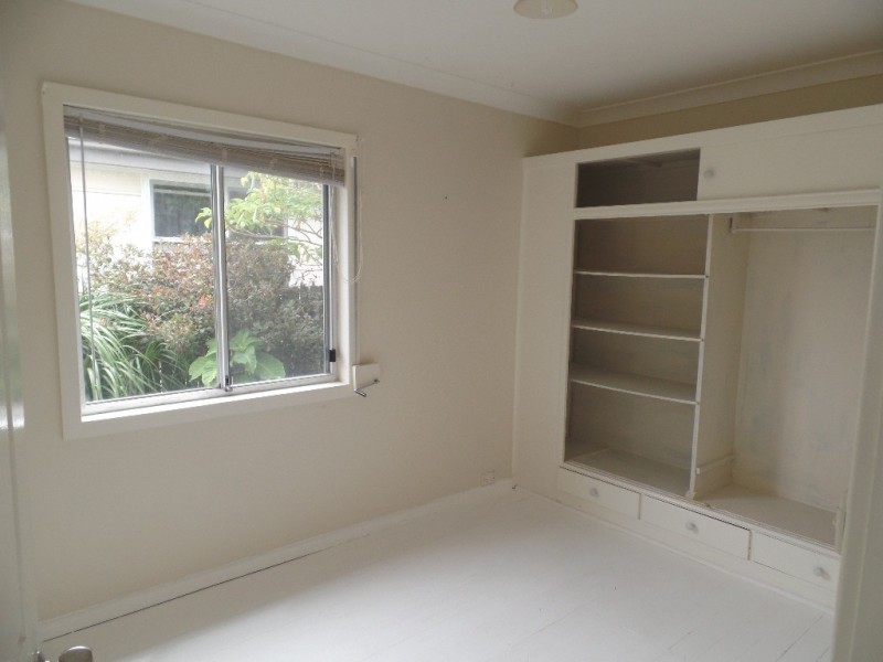 7 Albert Street, Lake Illawarra NSW 2528