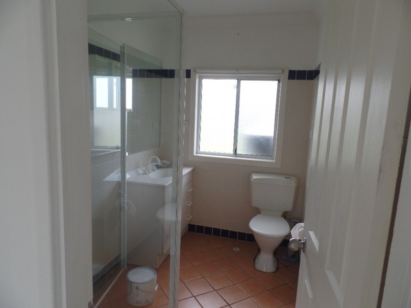 7 Albert Street, Lake Illawarra NSW 2528