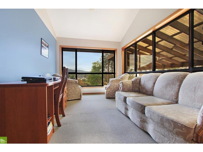 89 Iola Avenue, Farmborough Heights NSW 2526