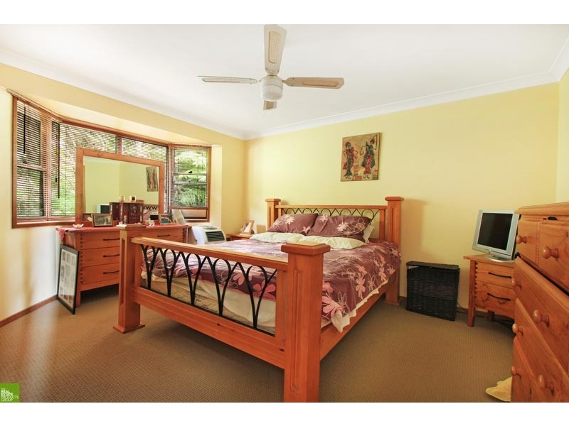 89 Iola Avenue, Farmborough Heights NSW 2526