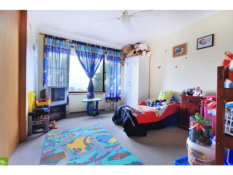 89 Iola Avenue, Farmborough Heights NSW 2526