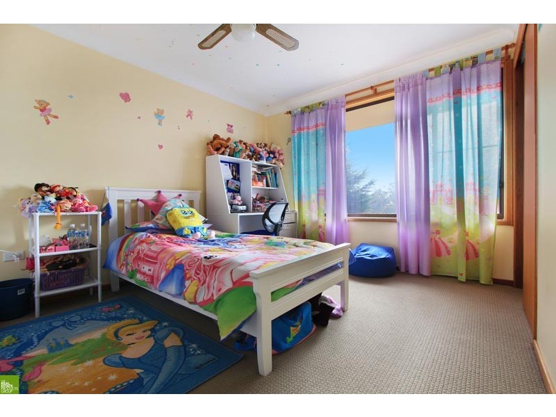 89 Iola Avenue, Farmborough Heights NSW 2526