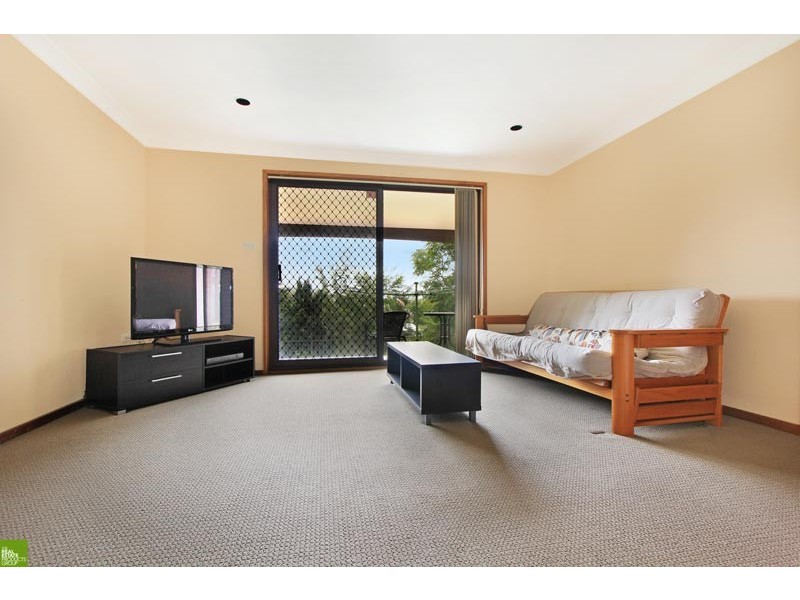 89 Iola Avenue, Farmborough Heights NSW 2526