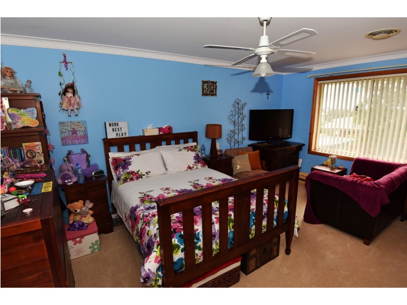 36 Larkins Lane, Yallah NSW 2530