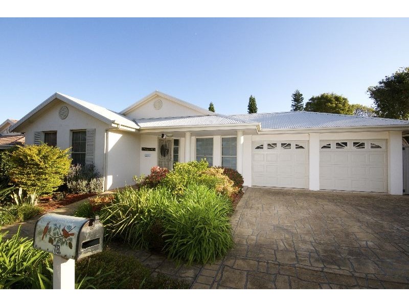 18 Kialoa Circuit, Shell Cove NSW 2529