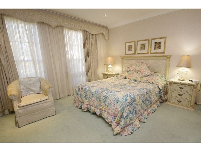 18 Kialoa Circuit, Shell Cove NSW 2529