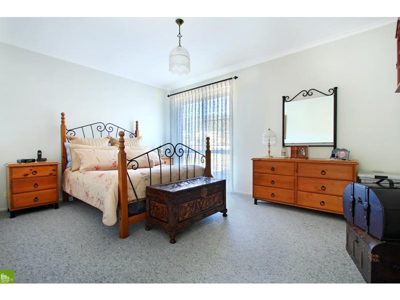 12 Derwent Place, Albion Park NSW 2527