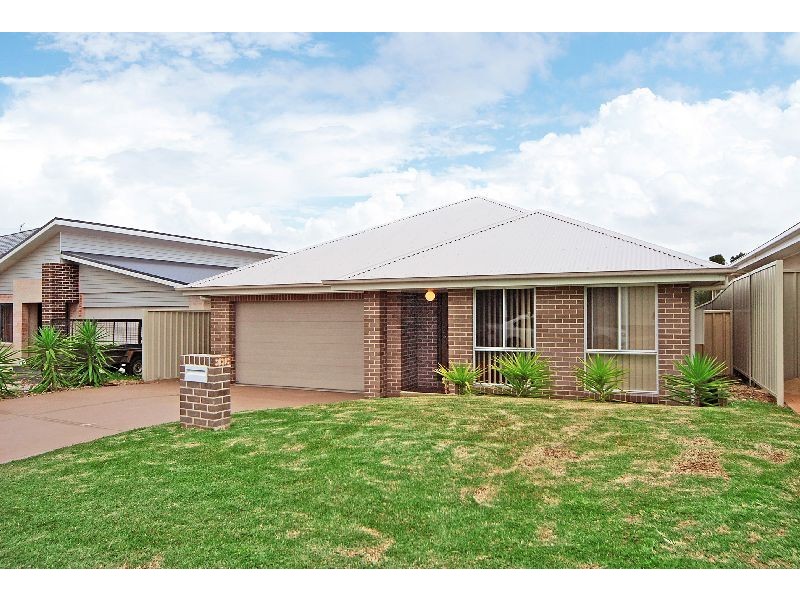 14 Sloop Avenue, Shell Cove NSW 2529