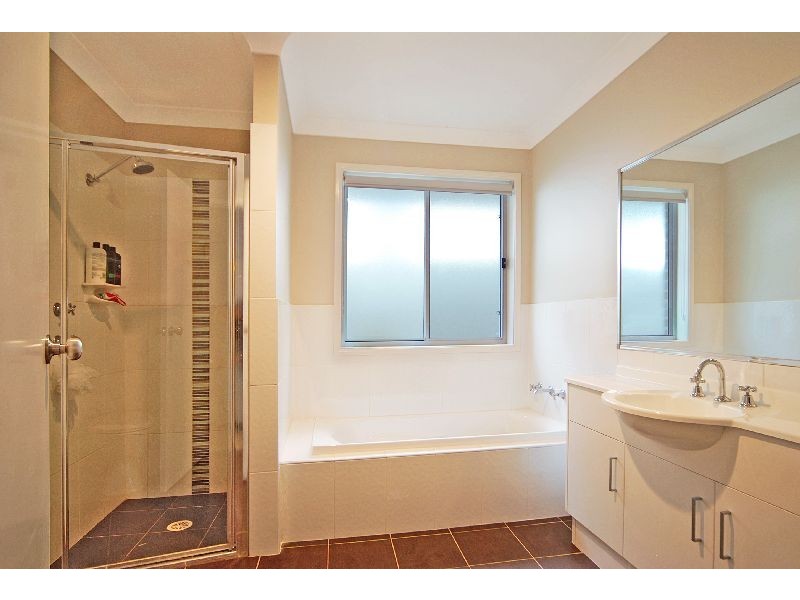 14 Sloop Avenue, Shell Cove NSW 2529