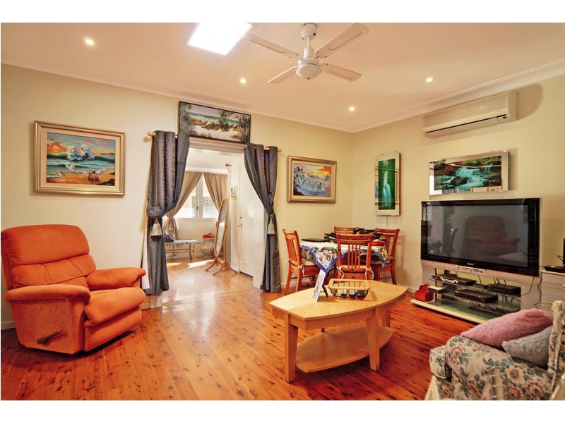 27 Shell Cove Road, Barrack Point NSW 2528