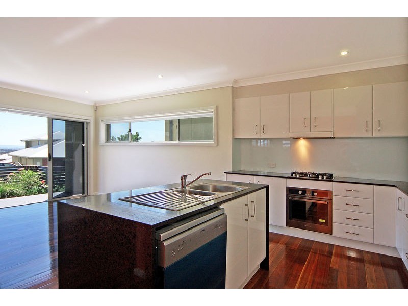 1 Knoll Drive, Shell Cove NSW 2529