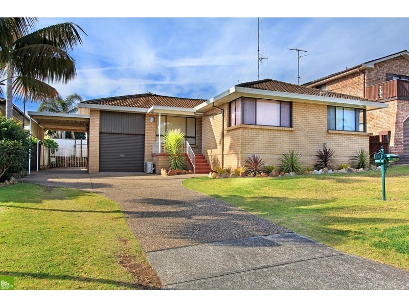 13 Goolagong Circuit, Mount Warrigal NSW 2528