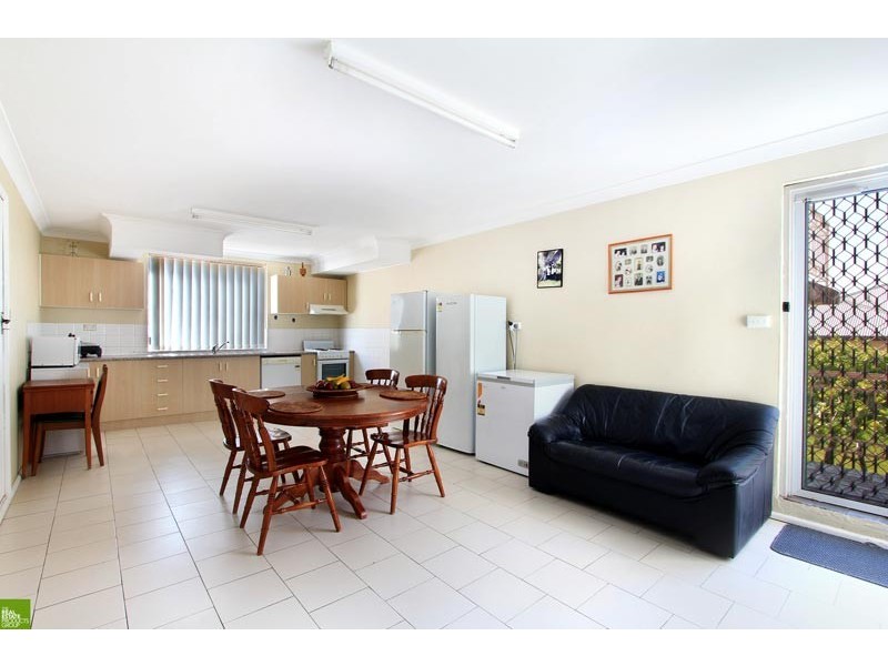 45 Phillip Crescent, Barrack Heights NSW 2528