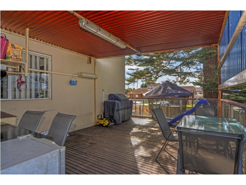 1/23 Banksia Avenue, Windang NSW 2528